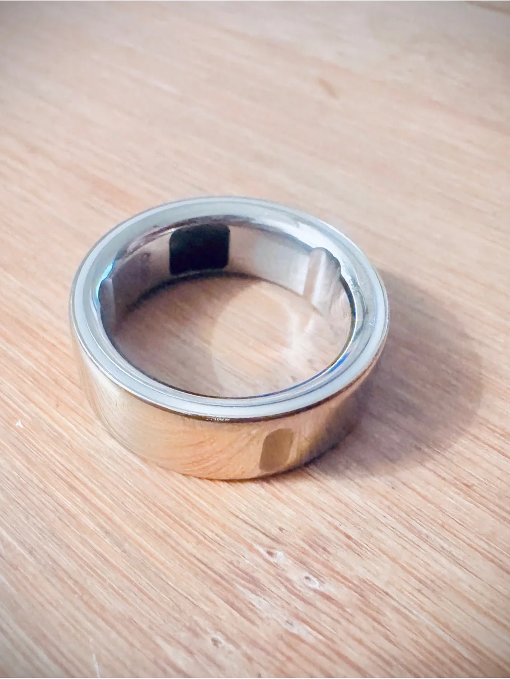Gold Oura Ring 4 - Size 9 (Very Good Condition)